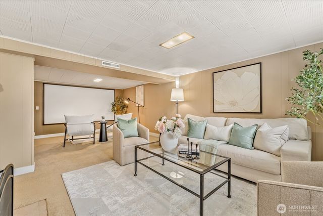 3953 153rd Avenue SE, Bellevue, WA 98006