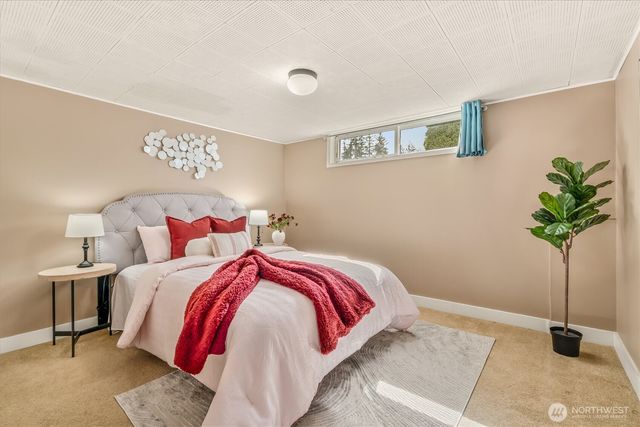 3953 153rd Avenue SE, Bellevue, WA 98006