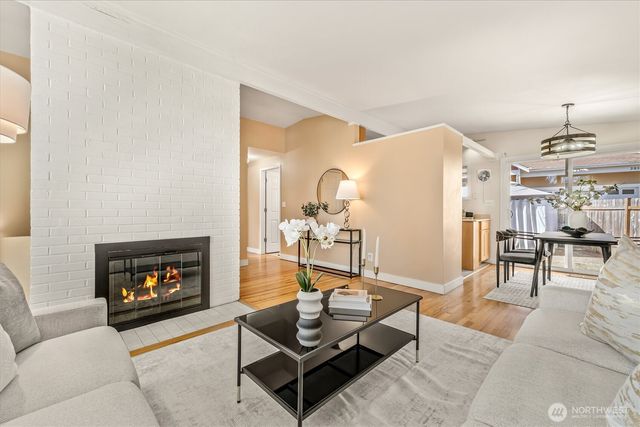 3953 153rd Avenue SE, Bellevue, WA 98006