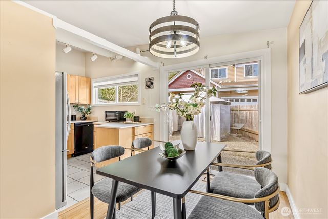 3953 153rd Avenue SE, Bellevue, WA 98006