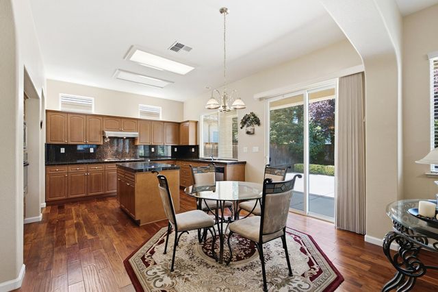 3242 Everglade Avenue, Clovis, CA 93619