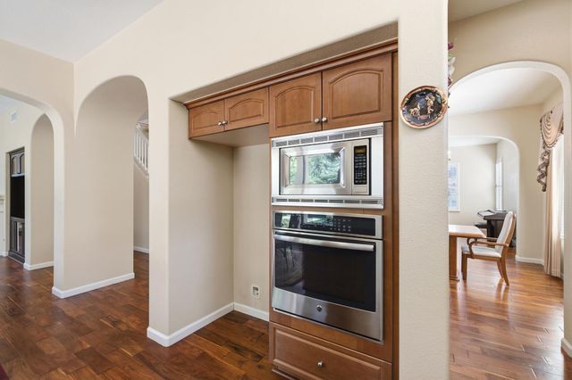 3242 Everglade Avenue, Clovis, CA 93619