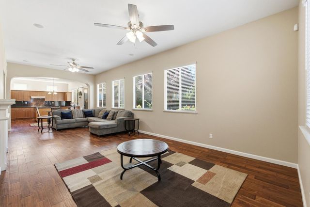 3242 Everglade Avenue, Clovis, CA 93619