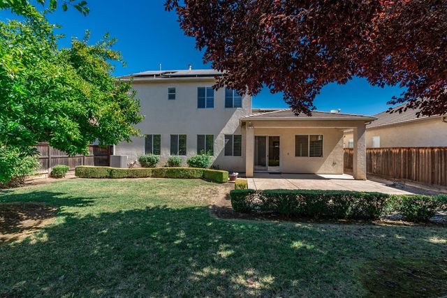 3242 Everglade Avenue, Clovis, CA 93619