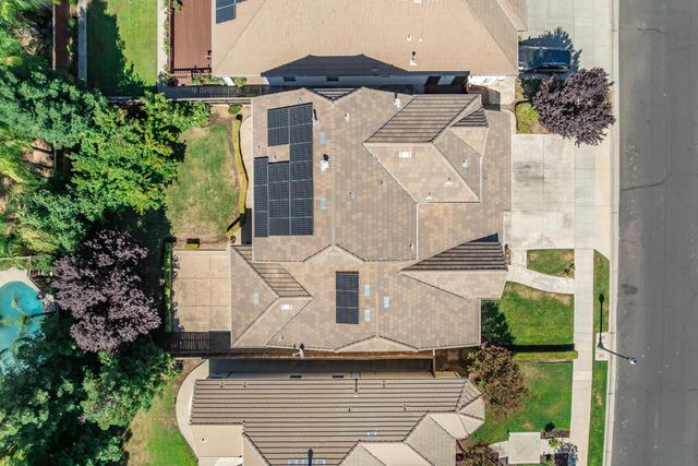 3242 Everglade Avenue, Clovis, CA 93619