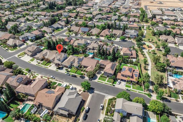 3242 Everglade Avenue, Clovis, CA 93619
