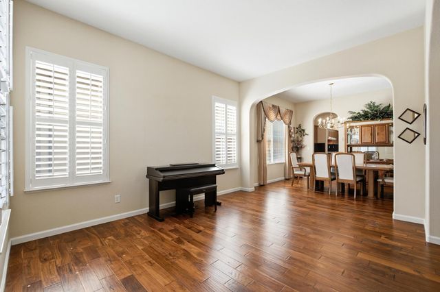 3242 Everglade Avenue, Clovis, CA 93619