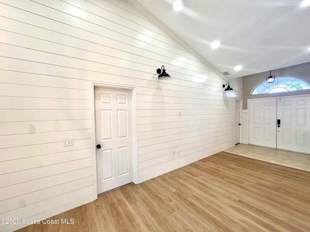 322 Warner Road SW, Palm Bay, FL 32908