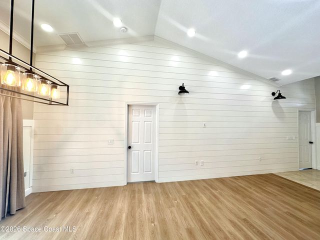 322 Warner Road SW, Palm Bay, FL 32908