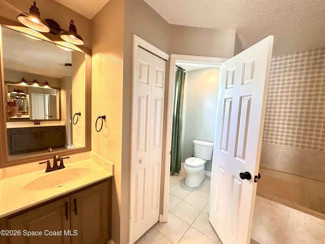 322 Warner Road SW, Palm Bay, FL 32908