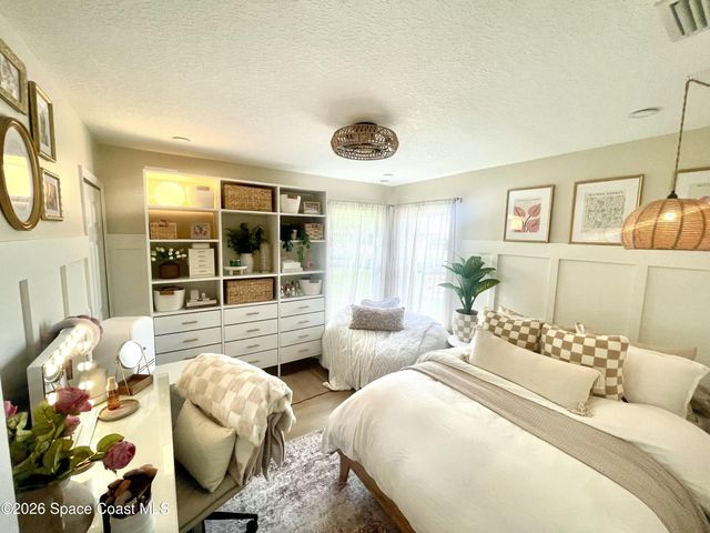322 Warner Road SW, Palm Bay, FL 32908