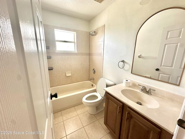 322 Warner Road SW, Palm Bay, FL 32908