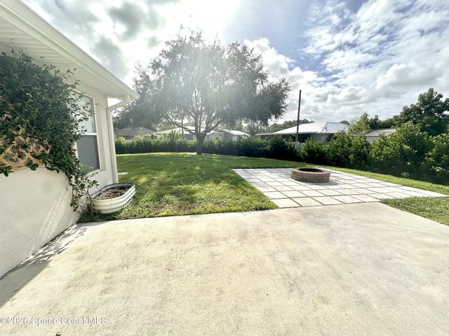 322 Warner Road SW, Palm Bay, FL 32908