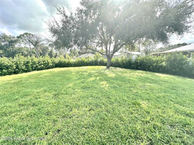322 Warner Road SW, Palm Bay, FL 32908