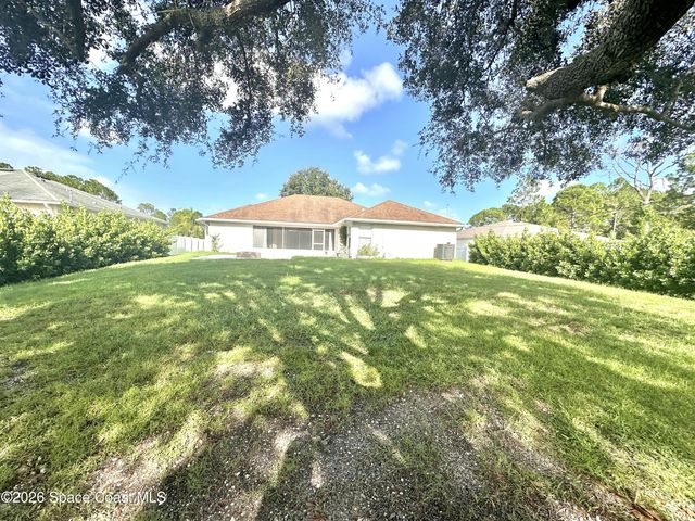 322 Warner Road SW, Palm Bay, FL 32908