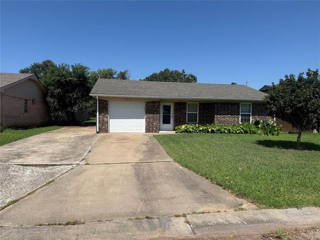 304 Liza Lane, Tecumseh, OK 74873