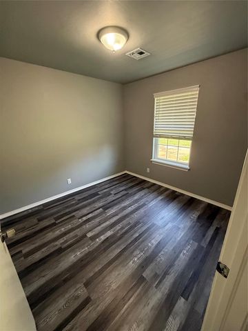 304 Liza Lane, Tecumseh, OK 74873