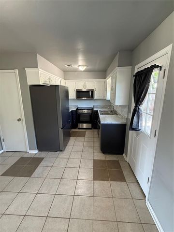 304 Liza Lane, Tecumseh, OK 74873