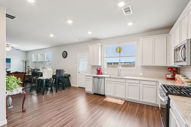 3212 Grande View, Aubrey, TX 76227