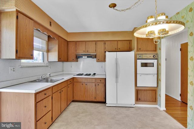 131 MIDDLESEX AVE, Voorhees, NJ 08043
