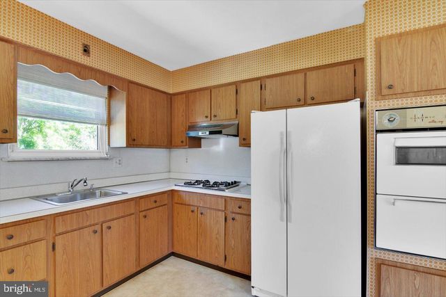 131 MIDDLESEX AVE, Voorhees, NJ 08043