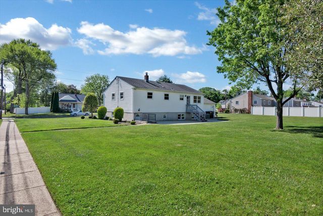 131 MIDDLESEX AVE, Voorhees, NJ 08043