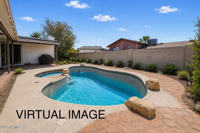 5111 W GREENWAY Road, Glendale, AZ 85306