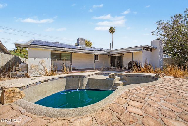 5111 W GREENWAY Road, Glendale, AZ 85306