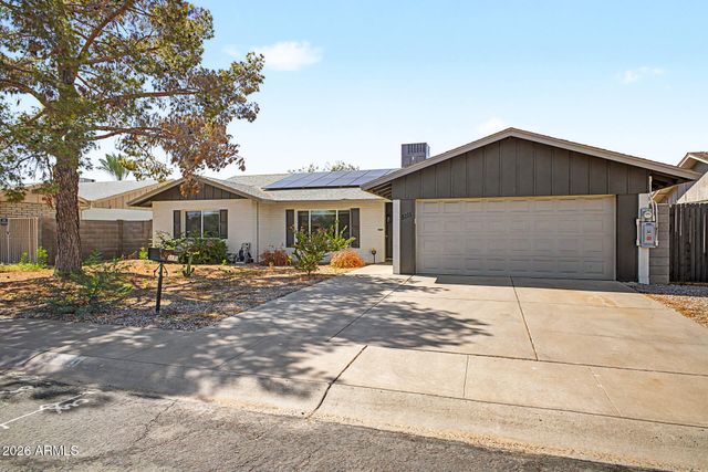 5111 W GREENWAY Road, Glendale, AZ 85306