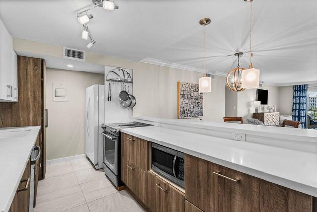 1208 Marine Way 506, North Palm Beach, FL 33408