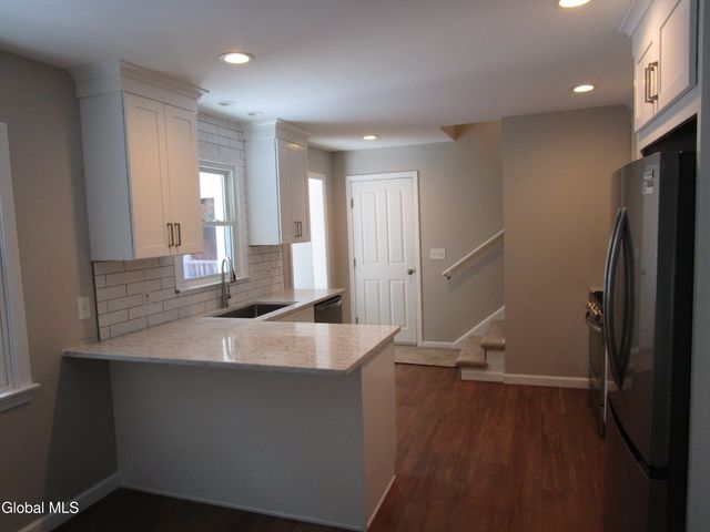 29 Garling Drive, Colonie, NY 12205