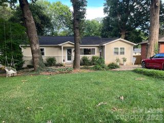 544 Manhasset Road, Charlotte, NC 28209