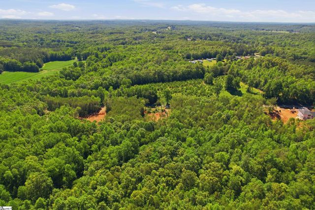129 Tugaloo Road, Landrum, SC 29356