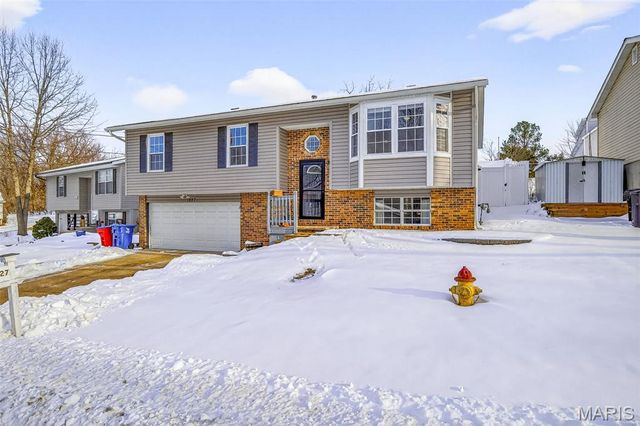 1827 Hilltop Village Lane, Imperial, MO 63052