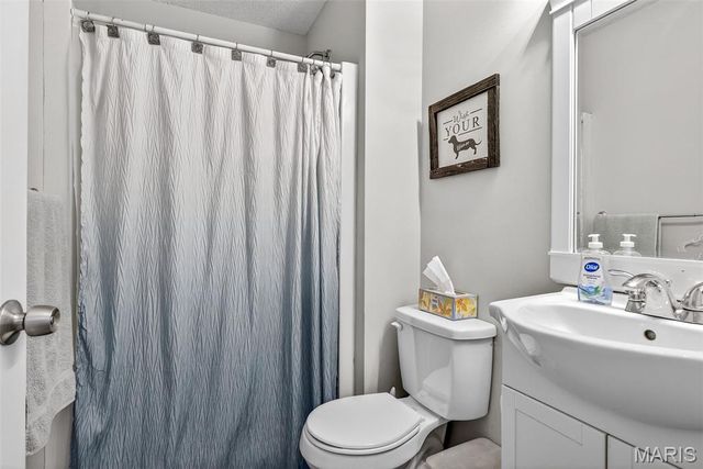 1827 Hilltop Village Lane, Imperial, MO 63052