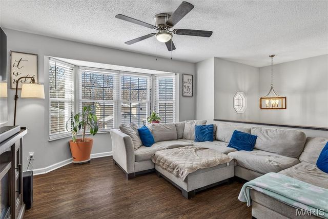 1827 Hilltop Village Lane, Imperial, MO 63052