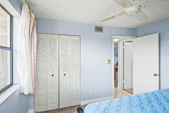 10466 Sunrise Lakes Boulevard 312, Sunrise, FL 33322