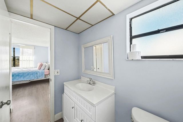 10466 Sunrise Lakes Boulevard 312, Sunrise, FL 33322