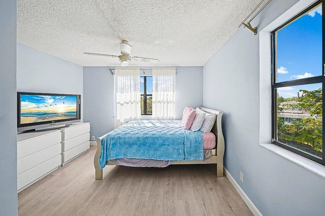 10466 Sunrise Lakes Boulevard 312, Sunrise, FL 33322