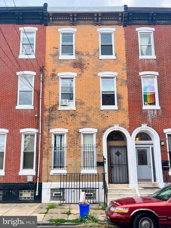 1817 W OXFORD ST, Philadelphia, PA 19121