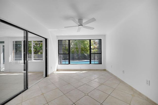 10321 SW 116th Avenue, Miami, FL 33176