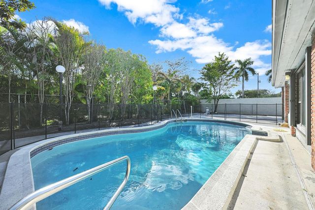 10321 SW 116th Avenue, Miami, FL 33176