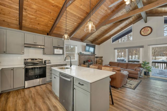 41 Tabor Circle, Albany, NH 03838
