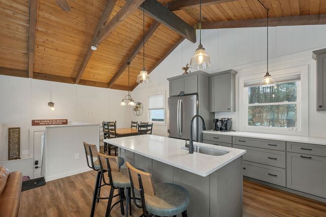 41 Tabor Circle, Albany, NH 03838