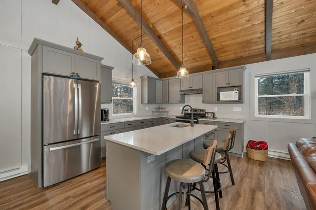 41 Tabor Circle, Albany, NH 03838