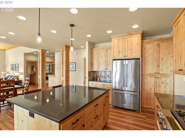 113 SHORTLINE Dr, Winlock, WA 98596