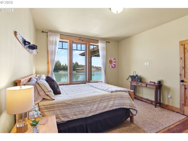 113 SHORTLINE Dr, Winlock, WA 98596