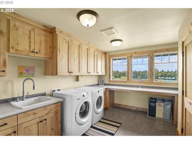 113 SHORTLINE Dr, Winlock, WA 98596