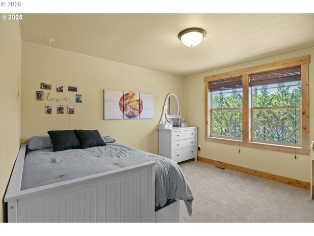 113 SHORTLINE Dr, Winlock, WA 98596