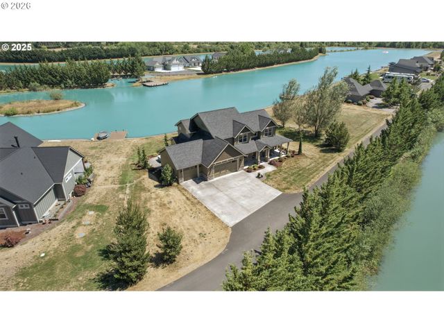 113 SHORTLINE Dr, Winlock, WA 98596